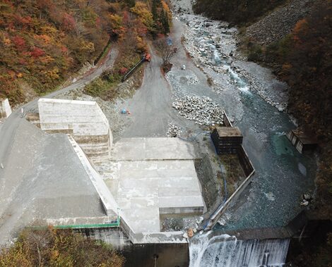 H30-32黒薙川第２号下流砂防堰堤工事
