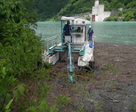 平成２９年度宇奈月ダム流木集積等作業